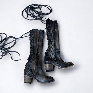 FREEBIRD Carver Black Distressed 6